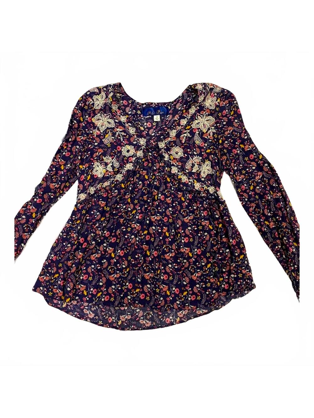 Francesca’s Navy Boho Floral Embroidered Bell Sleeve Blouse Medium
